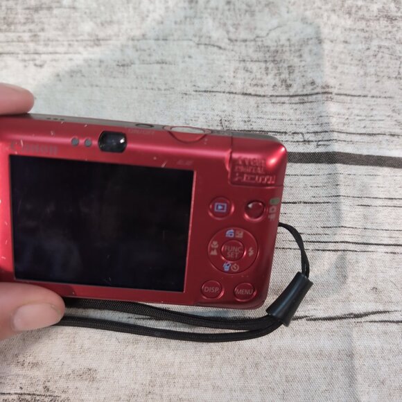 Canon PowerShot ELPH 300 HS Red Digital Camera 12.1MP with Charger & Case - Picture 7 of 14